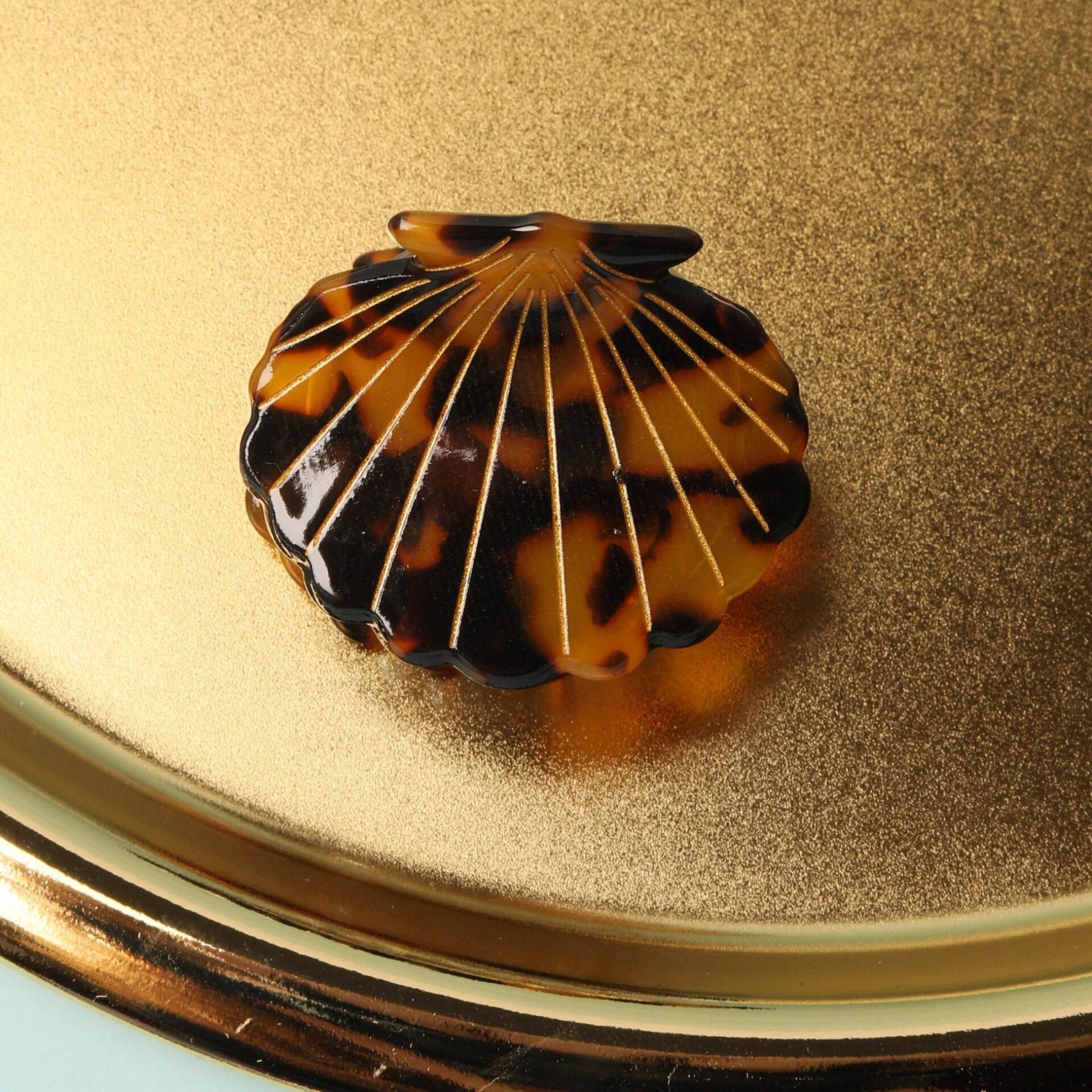 MİDYE MODEL TASARIM GOLD DETAYLI MANDAL TOKA KAHVERENGİ